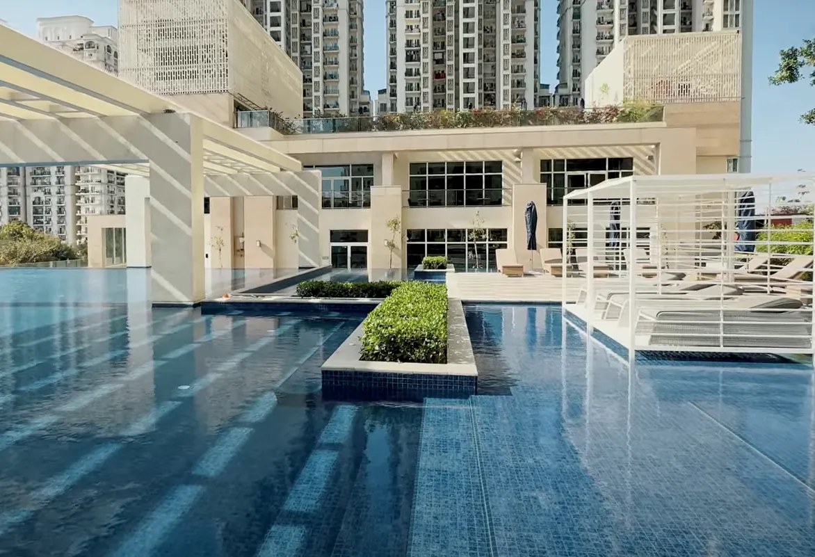 DLF Mid Town